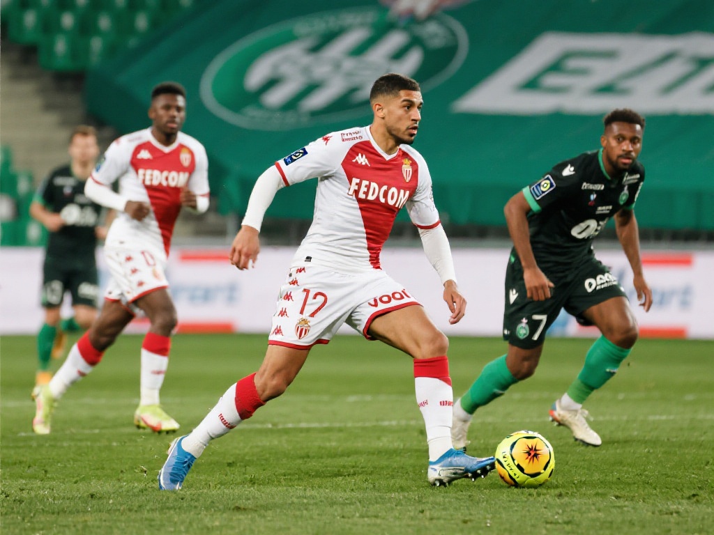 第32轮焦点之战:圣埃蒂安主场迎战摩纳哥 相比之下,摩纳哥显得更为稳定。他们在本赛